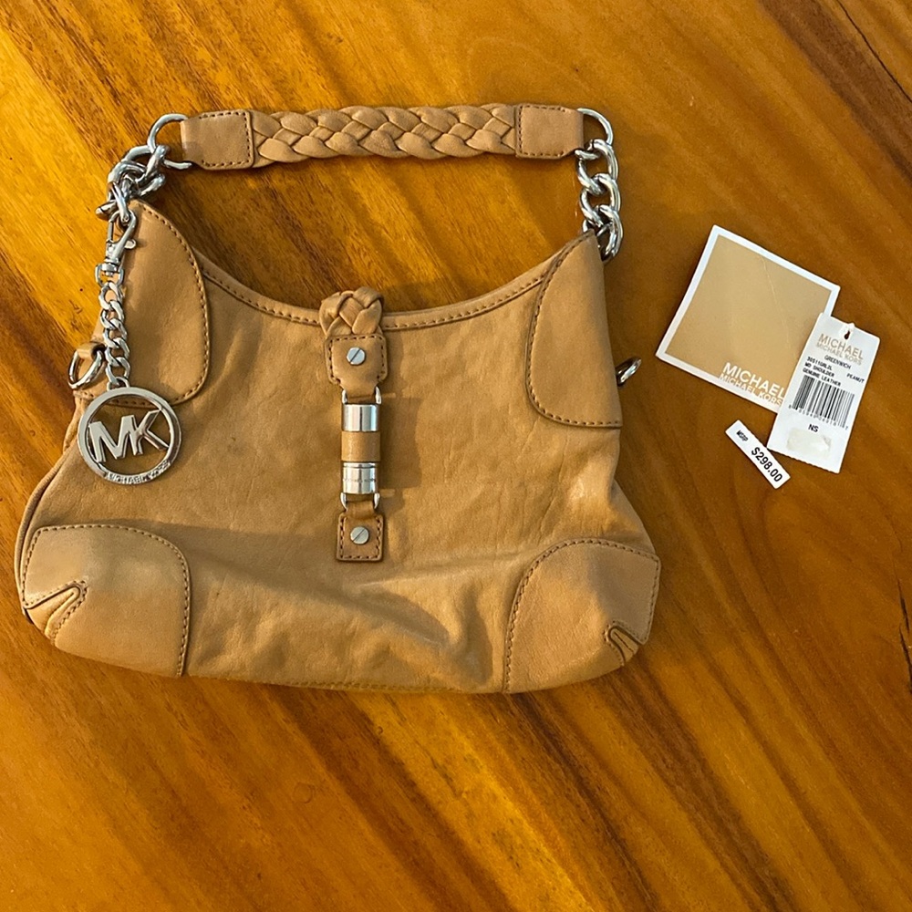 Michael MK Adorable Peanut Med/small Leather Bag!!
